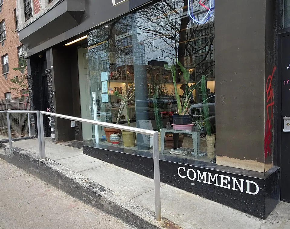 Commend storefront 172 Forsyth jeh